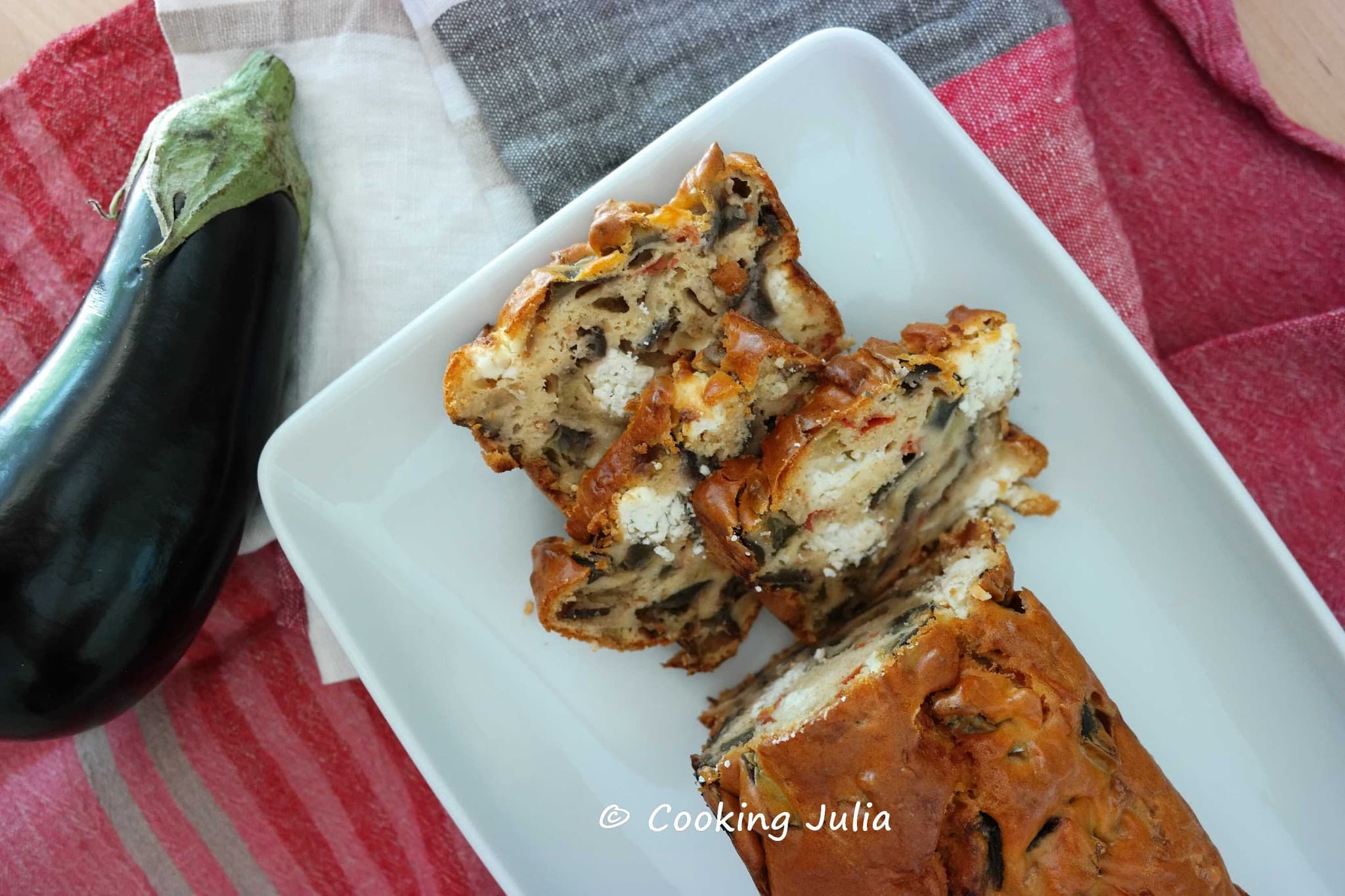 CAKE AUX AUBERGINES ET À LA FETA
