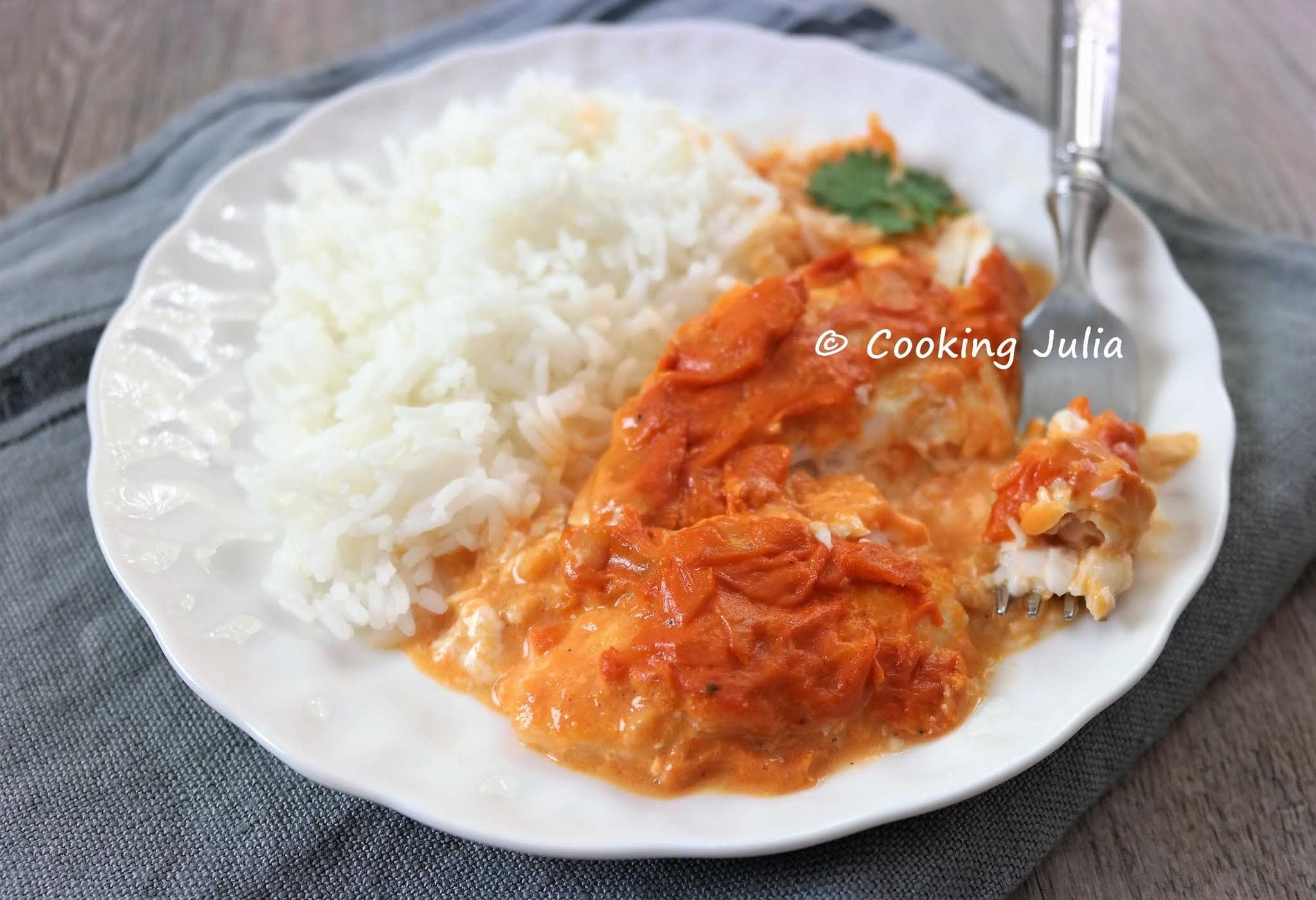 FILETS DE LIMANDE, SAUCE CRÉMEUSE À LA TOMATE