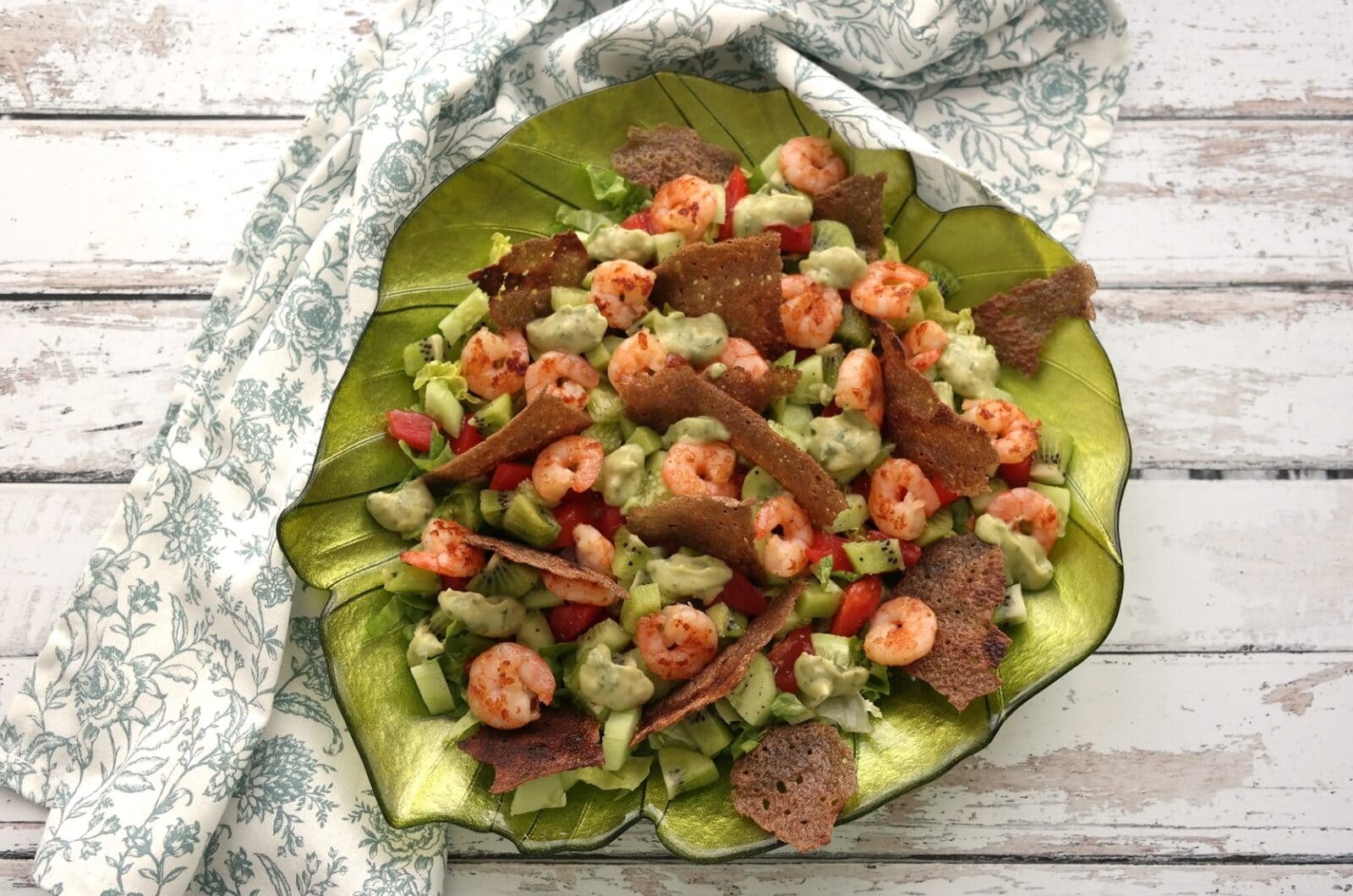 Salade de crudités aux chips de sarrasin