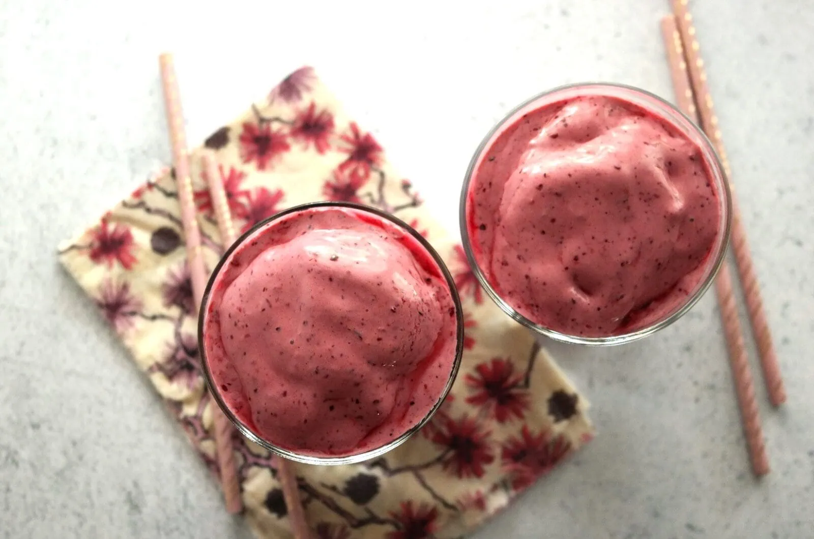 Milkshake aux fruits rouges